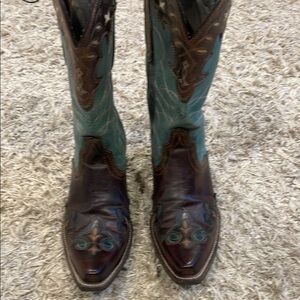 Ariat Western Boots with Turquoise accents